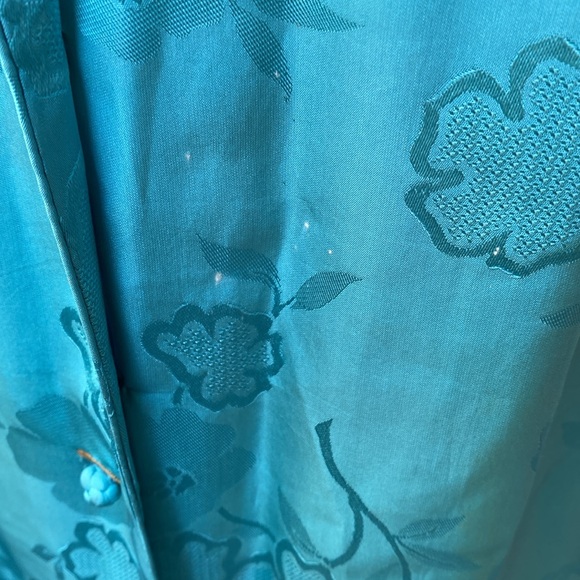 Saks Fifth Ave 100% silk 70’s vintage stunning button down dress or coverup. - Picture 7 of 16